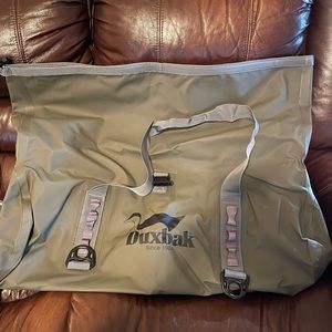 Duxbak duffle bag brand new for sale $100